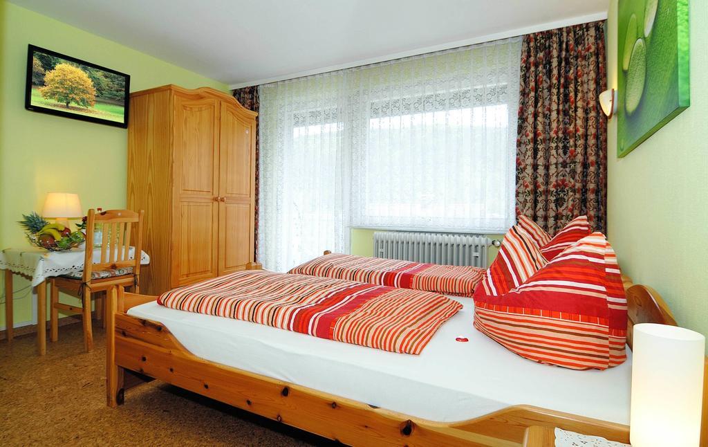 Hotel Bellevue St. Blasien Zimmer foto