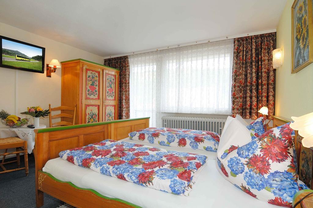 Hotel Bellevue St. Blasien Zimmer foto
